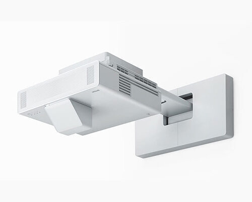 EPSON <span style="color:#FF0000;">EB-801G (Laser)</span>